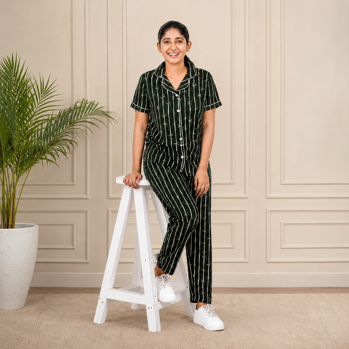 Women's Collar Pyjama Set